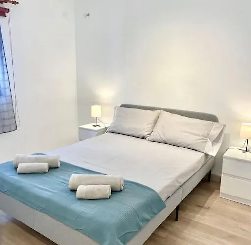 Corner-puerto Del Carmen Close Avenida *